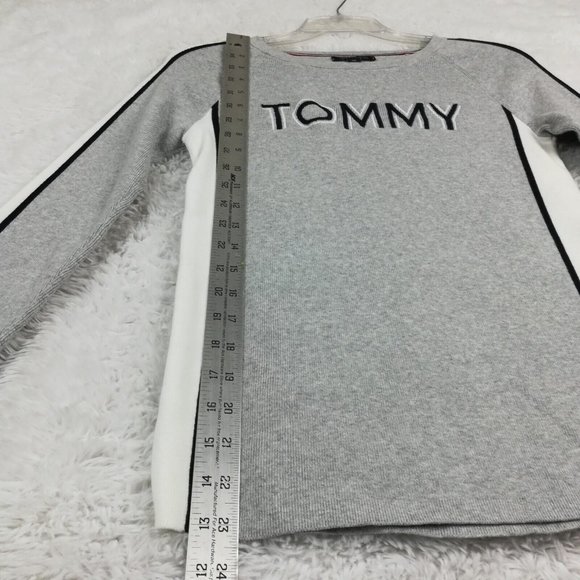 Tommy Hilfiger Womens Sweater Pullover Embroidered Logo Gray Long Sleeve Knit S - Picture 3 of 12